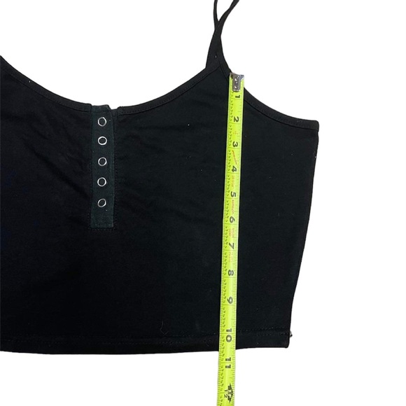 Romwe Plain Basic Staple Buttoned Simple Cropped Tank Top (size L) - Picture 3 of 5